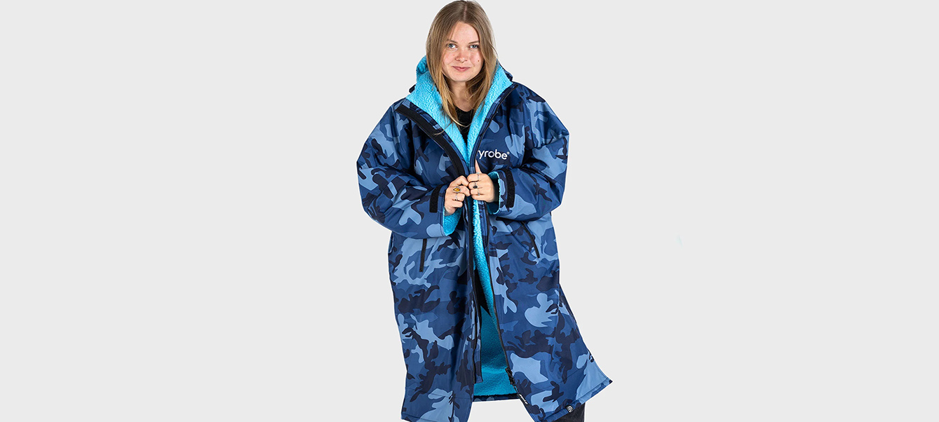A New Outdoor Changing Experience: My Daily Life with the Dryrobe Waterproof Changing Robe
